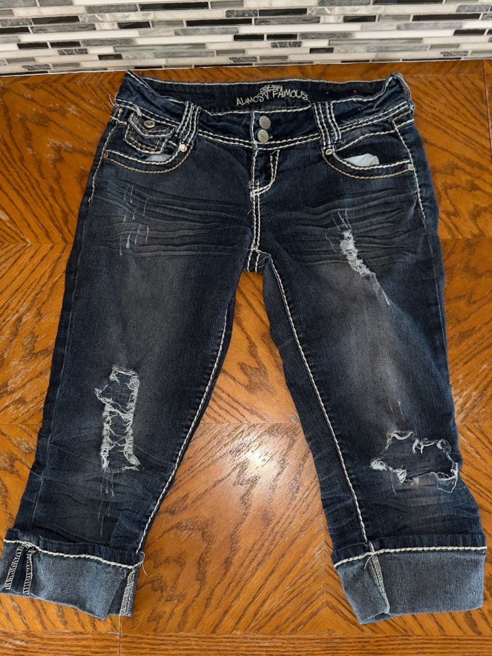 Almost Famous Dark Wash Double Button Distressed Thick Stitch Capri Jeans 9